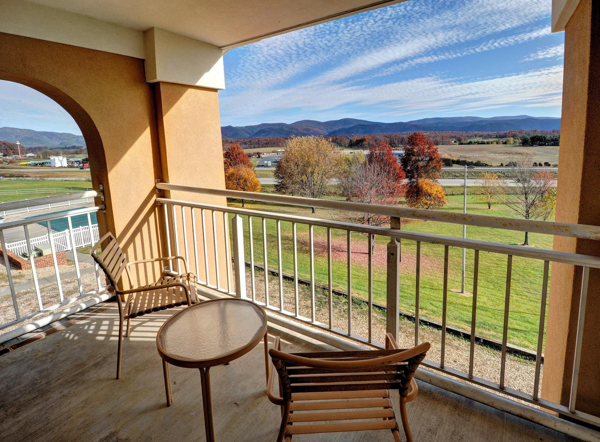 Comfort Inn & Suites Raphine - Lexington Near I-81 And I-64 Exteriér fotografie