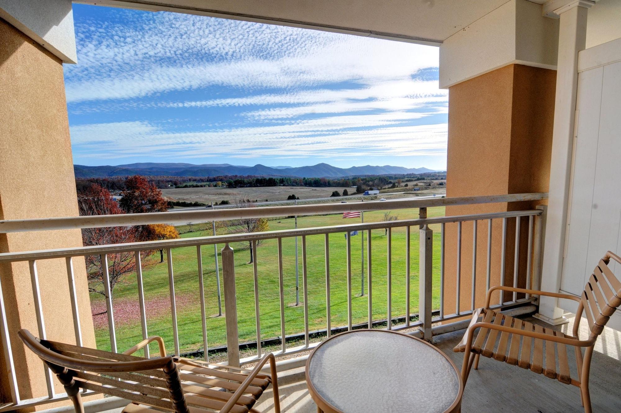 Comfort Inn & Suites Raphine - Lexington Near I-81 And I-64 Exteriér fotografie