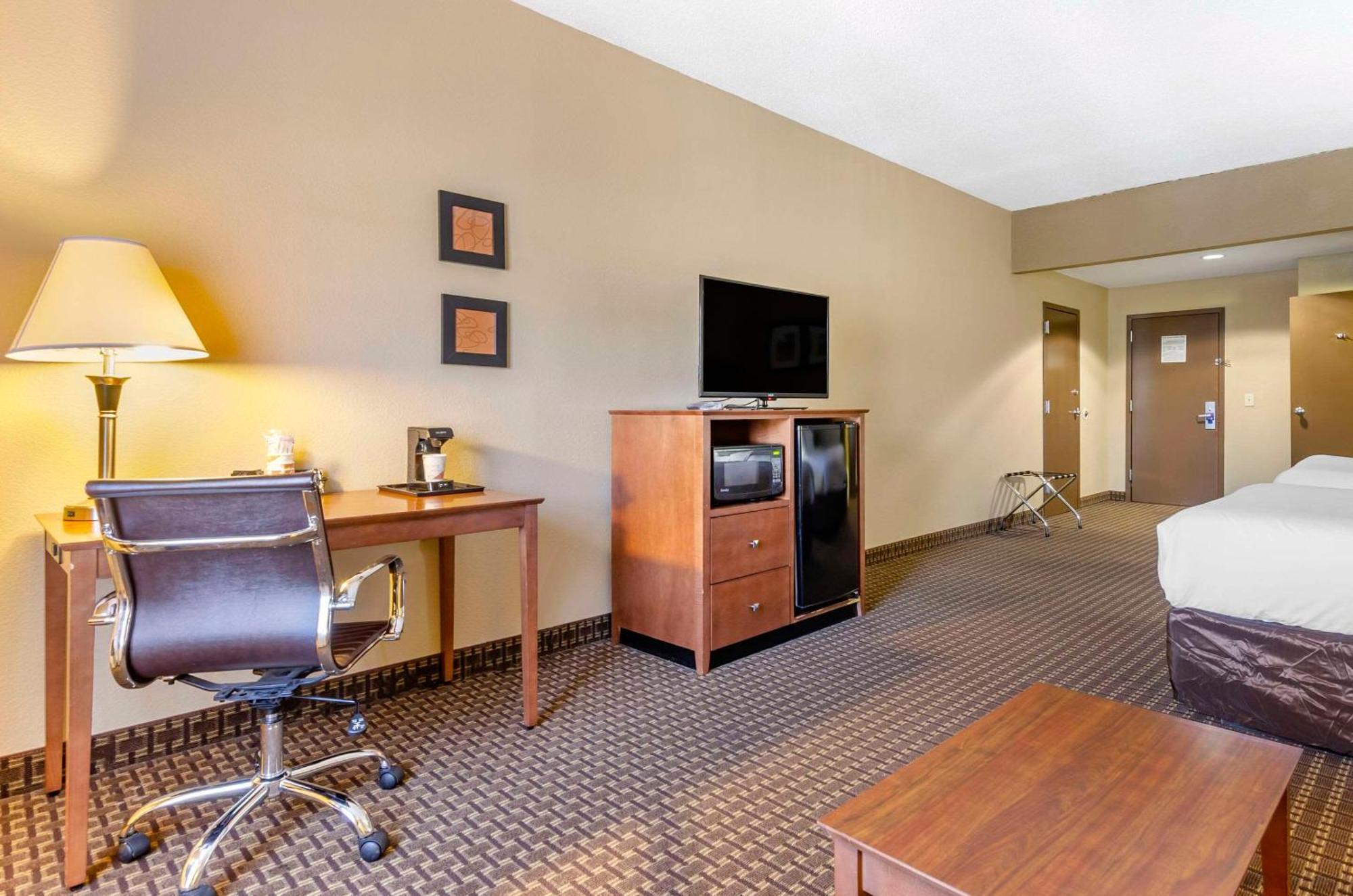 Comfort Inn & Suites Raphine - Lexington Near I-81 And I-64 Exteriér fotografie